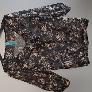 D Collection top.Sheer Long Sleeve.Size medium. Black & white…